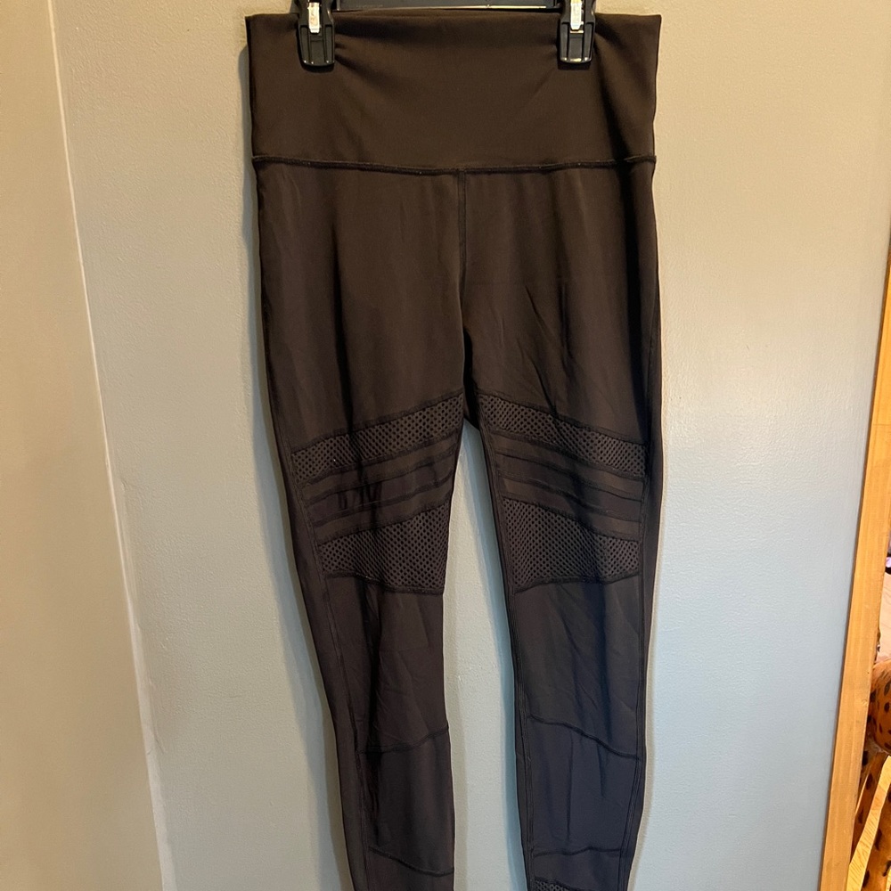 Lululemon mesh cutout leggings